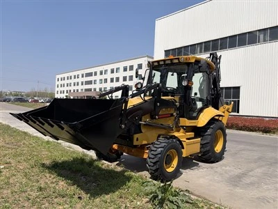 Traktorbagr 388T s lopatou 6 v 1, teleskopickým ramenem